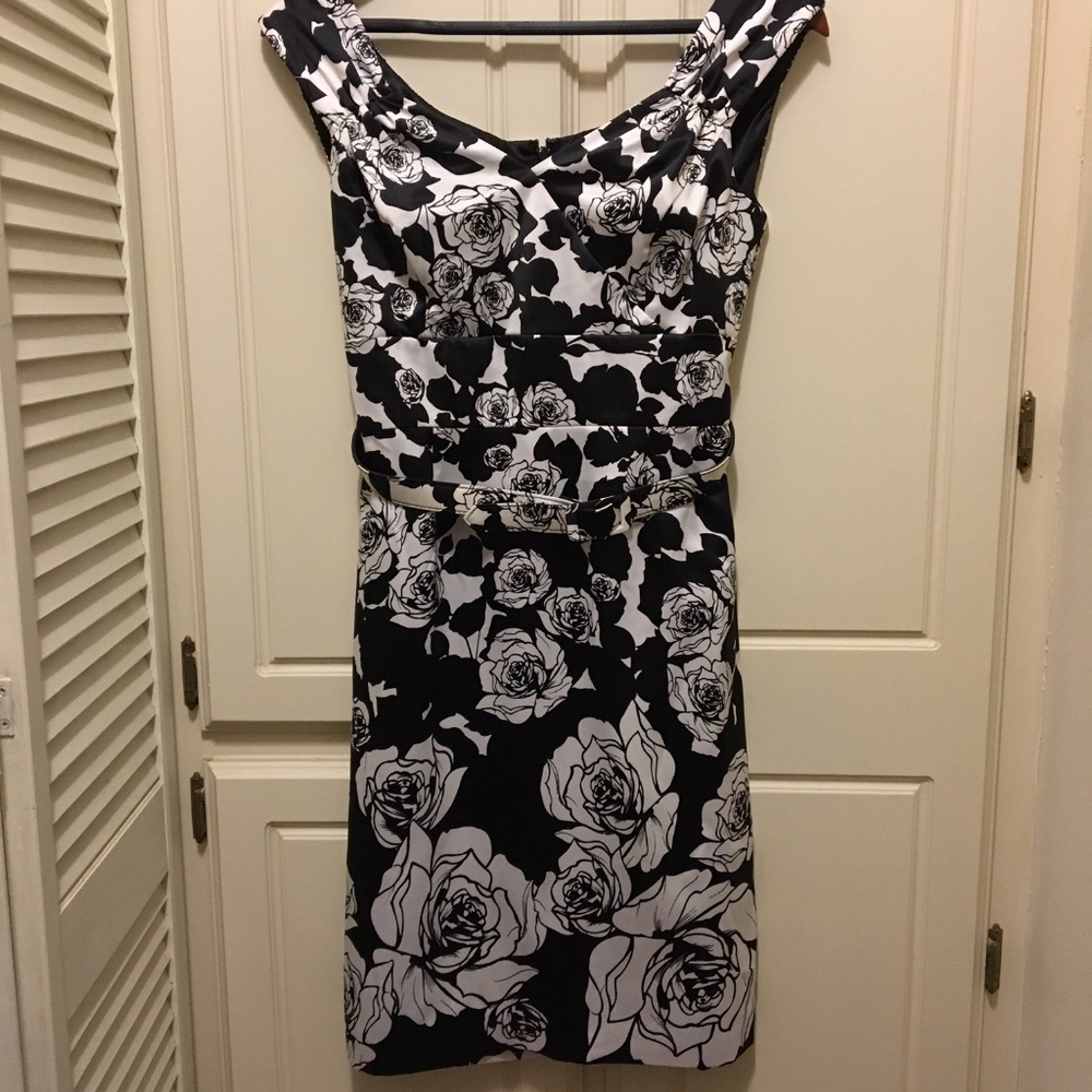WHBM Lush Rose Print Dress w/Belt - White/Black